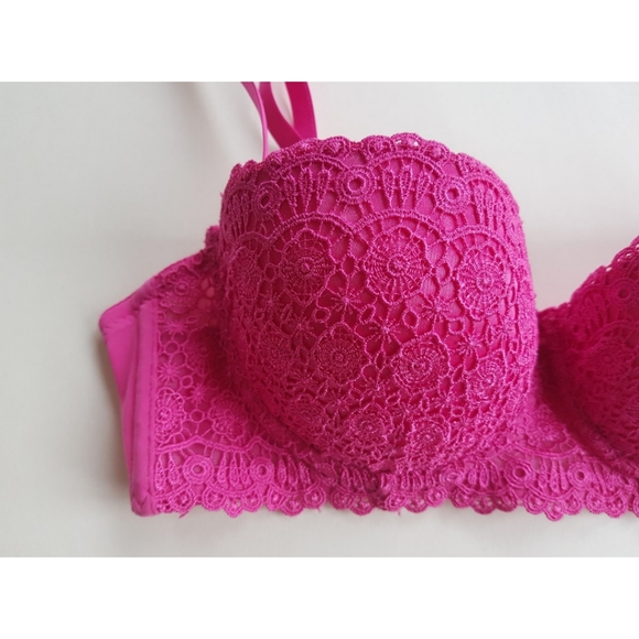 Frederick's of Hollywood Pink Lace Push-up Bra - Picture 2 of 13